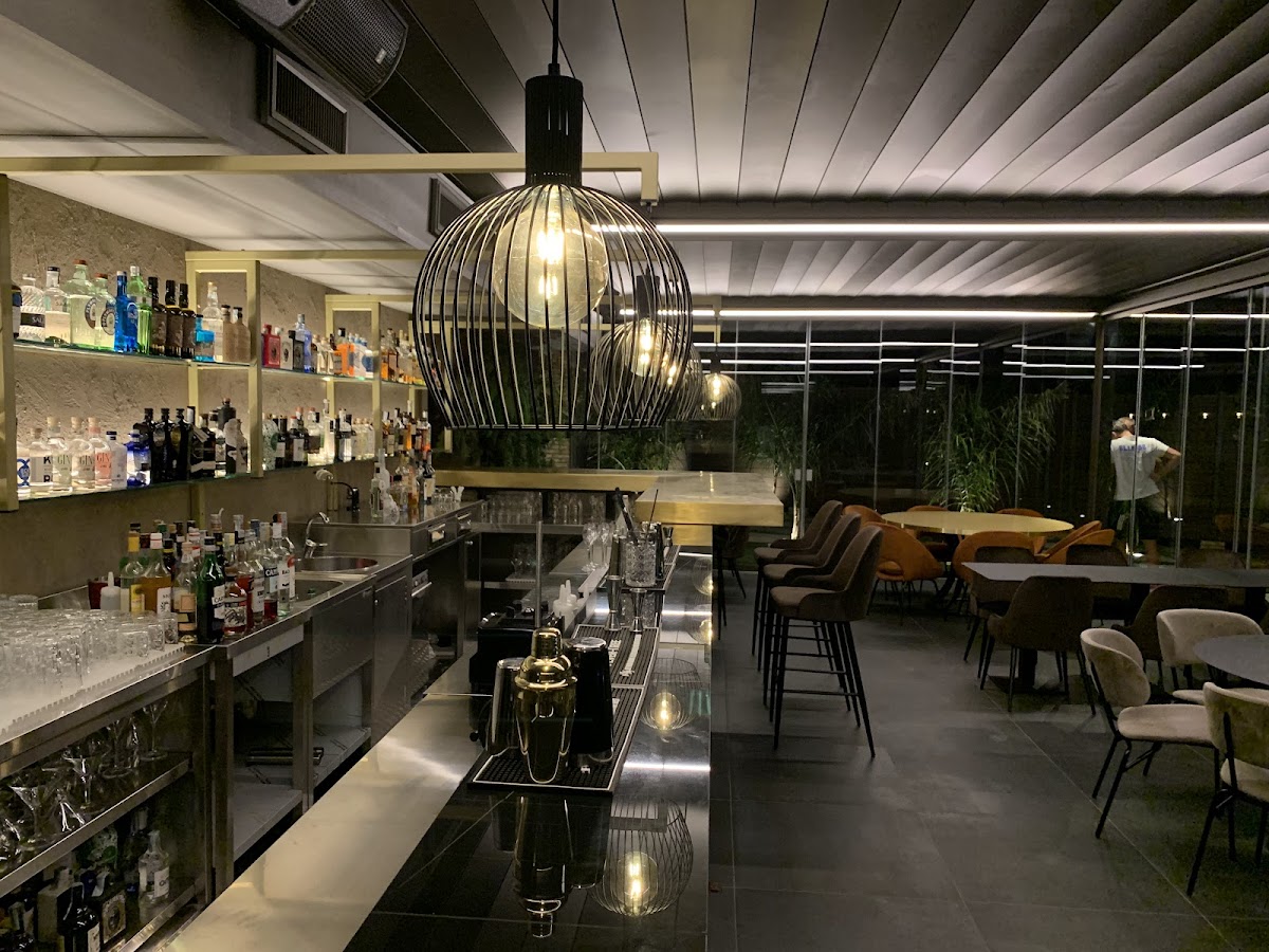 Gioja's - Pizzeria Napoletana Contemporanea - Lounge Bar